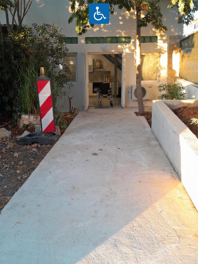 Apartments Mare Pula Exterior foto