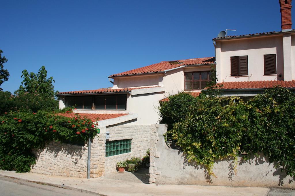 Apartments Mare Pula Quarto foto