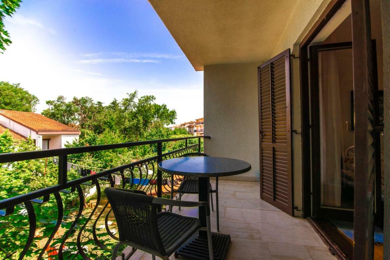 Apartments Mare Pula Exterior foto